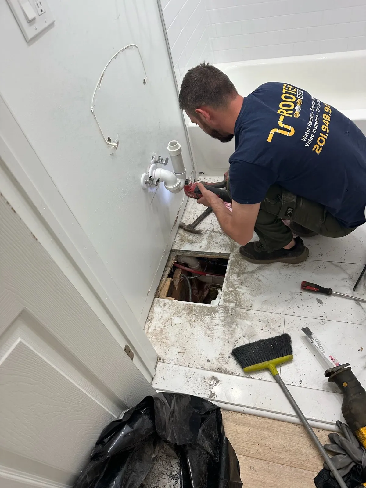 24/7 emergency drain cleaning and plumbing service in Teaneck, NJ