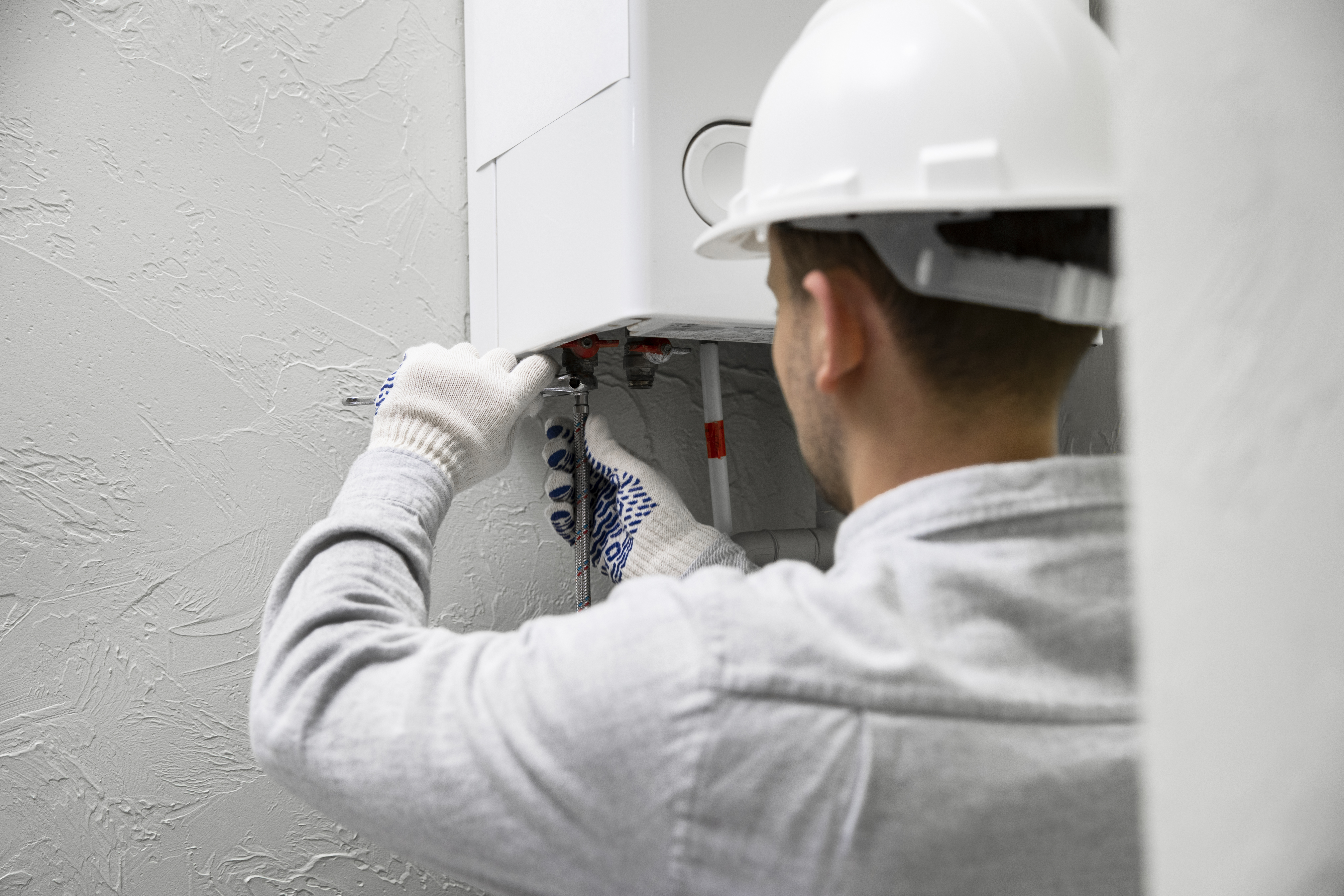 How Long Do Water Heaters Last? Lifespans, Replacement Signs & Cost Guide